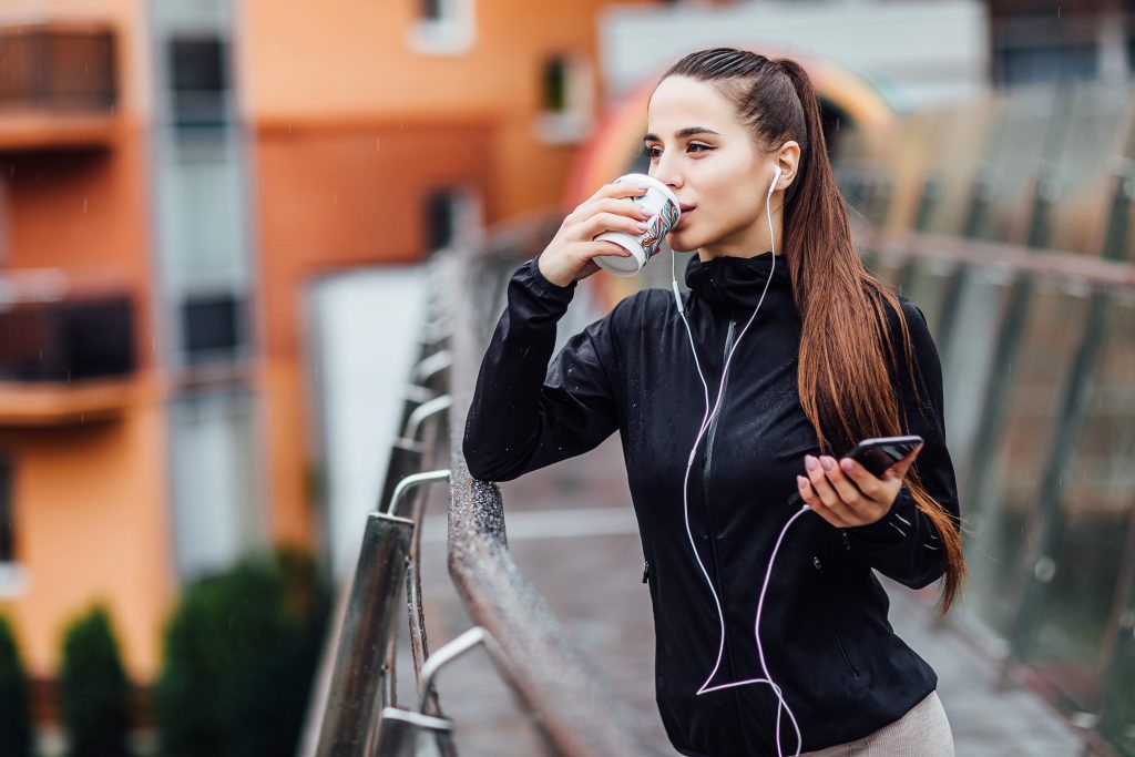 La cafeina en el rendimiento deportivo y todos sus beneficios